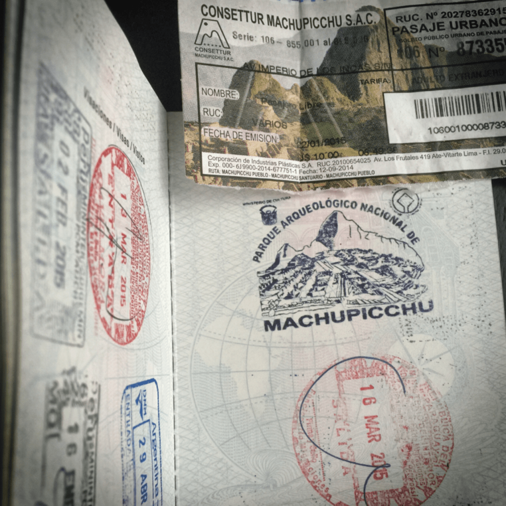 Como viajar a Machu Picchu desde España - Pasaporte sello Machu Picchu