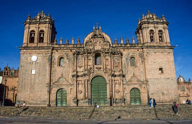 Una de las cosas que hacer gratis en Cusco es visitar la Catedral. 